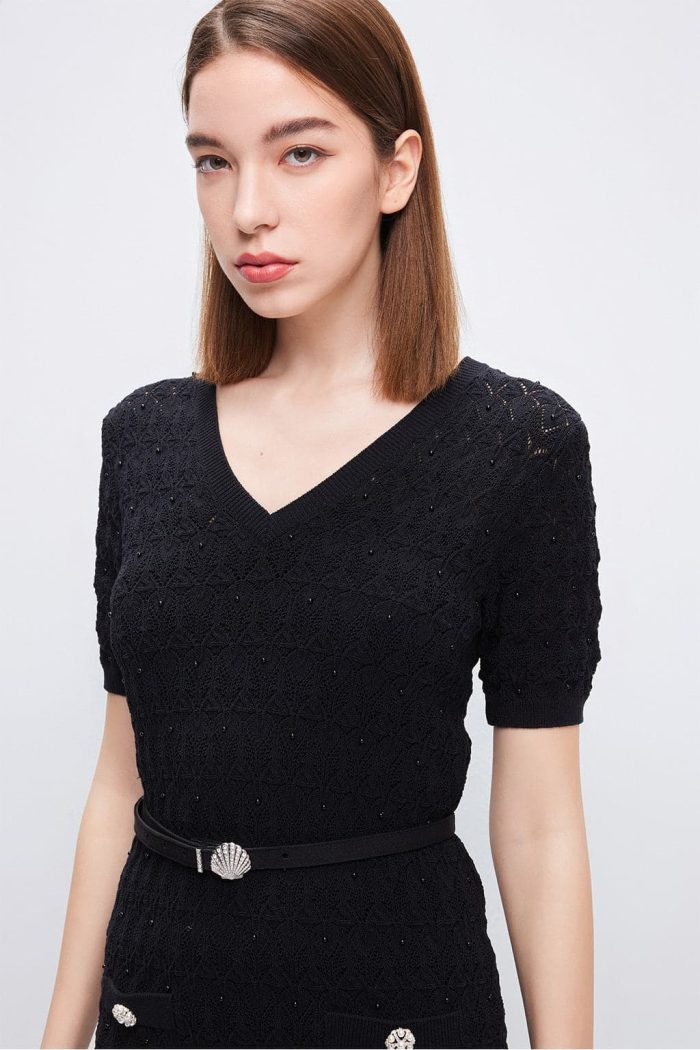 V-Neck Dress With Beaded Embellishment - immagine 2